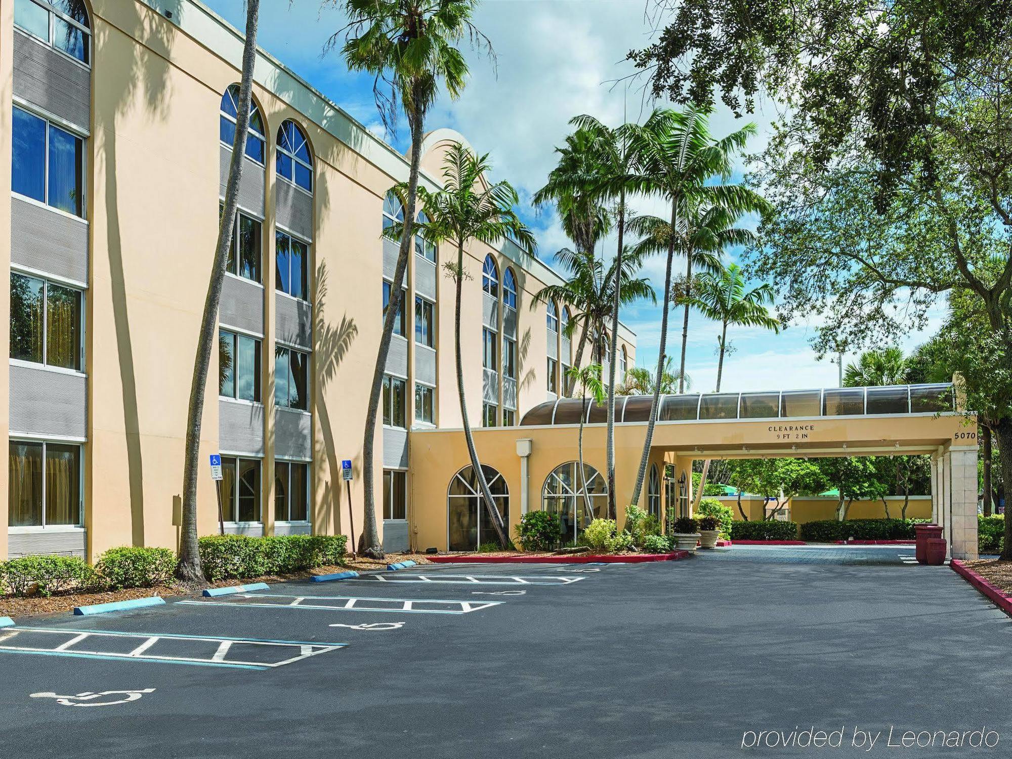 La Quinta By Wyndham Fort Lauderdale Tamarac Exterior photo