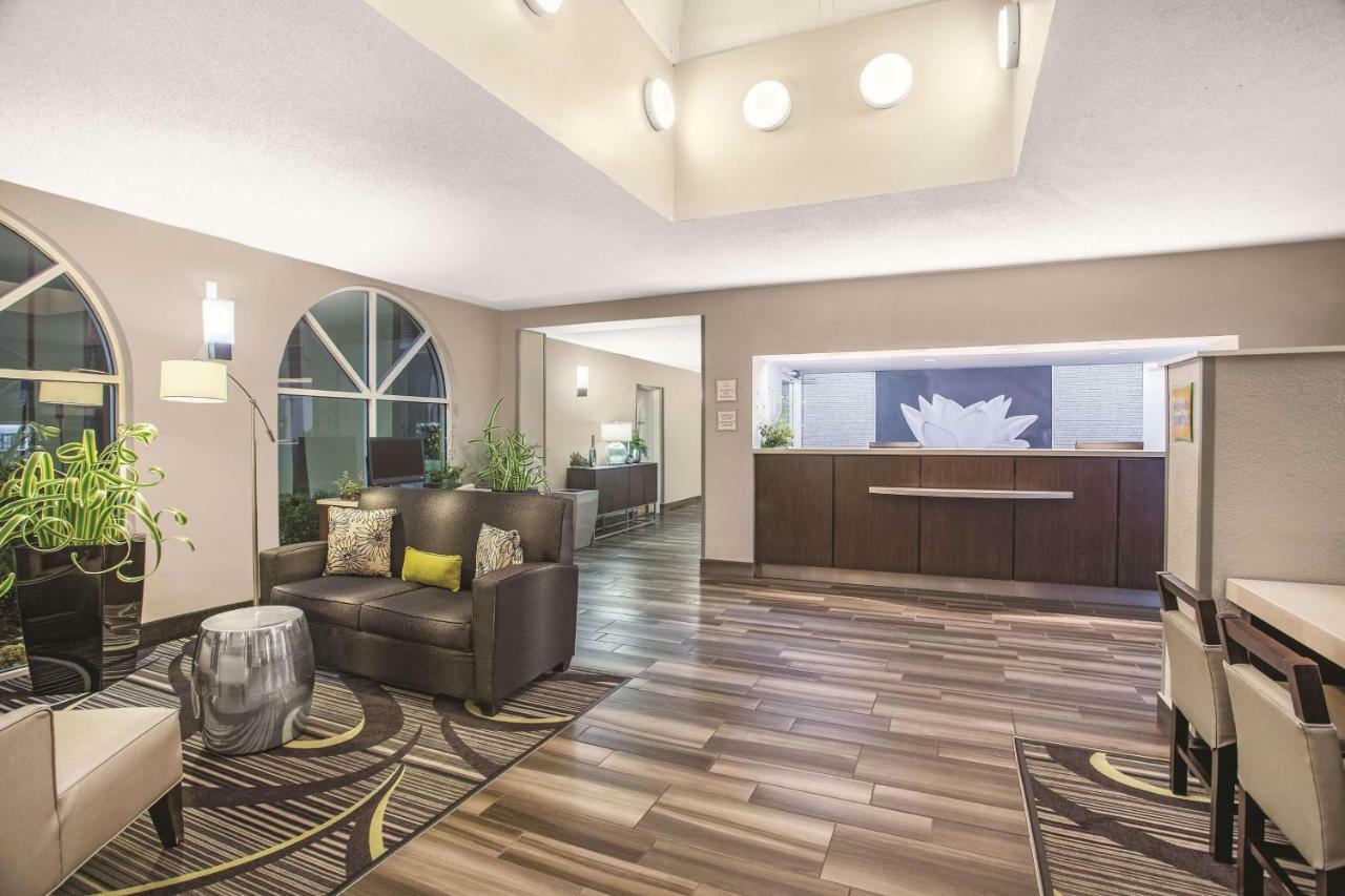 La Quinta By Wyndham Fort Lauderdale Tamarac Exterior photo