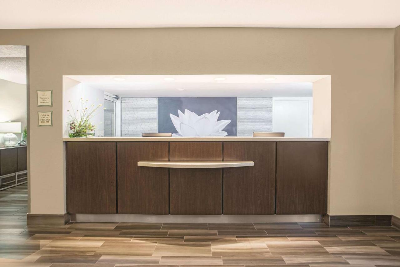 La Quinta By Wyndham Fort Lauderdale Tamarac Exterior photo
