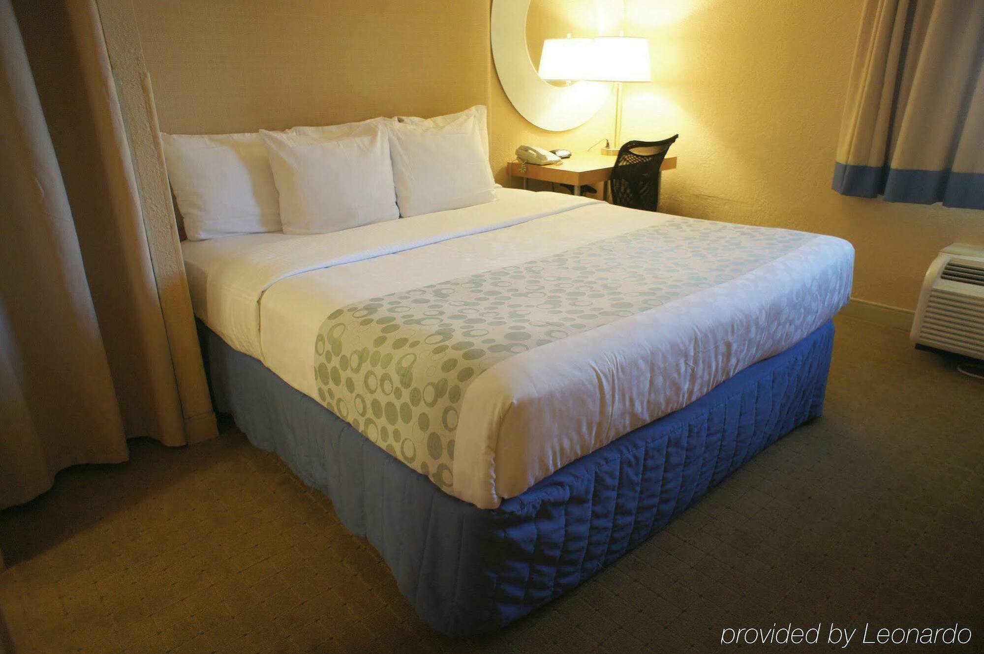 La Quinta By Wyndham Fort Lauderdale Tamarac Exterior photo
